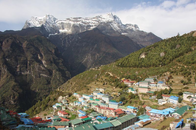 NAMCHE A OKOLÍ (4)